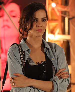 Novela “Em Família”: Clara sente falta de Marina