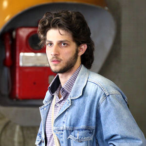 Novela “Império”: José Alfredo beija Eliane