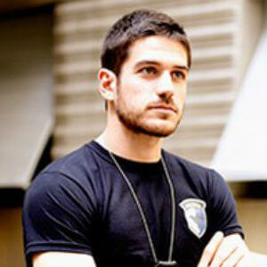 Novela “A Regra do Jogo”: Dante lê carta com pedido de resgate para a família